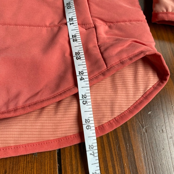 Patagonia Women’s Pack in Jacket - Picture 5 of 10